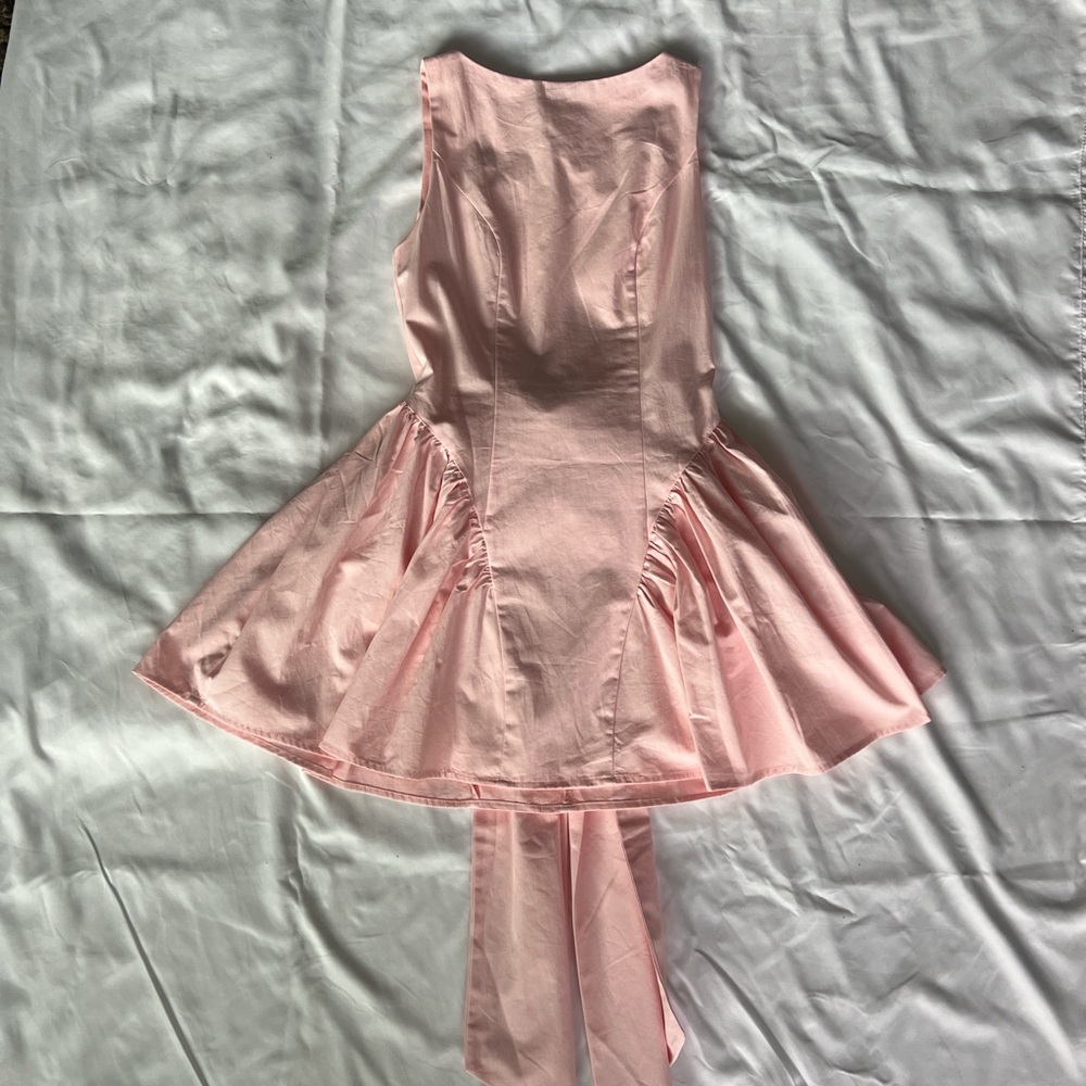 Elegant Pink Sleeveless Dress